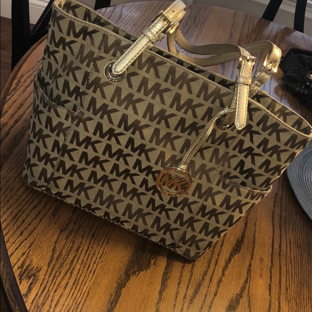 Michael kors shoulder tote bag gold tan mk logo